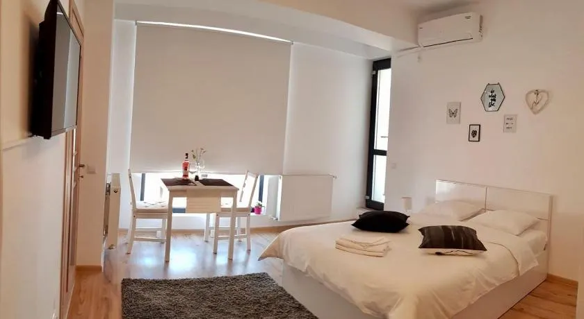 Studio Confort 3 - Image 1
