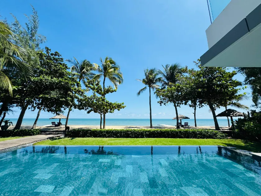 Beachfront villa 1000m2, 5BR  Sanctuary Ho Tram - Image 1