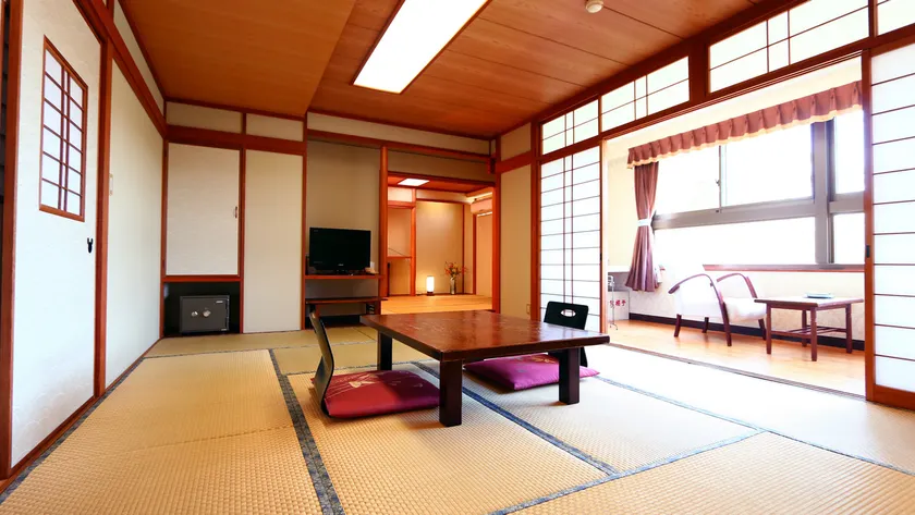 Kakino Onsen Hasshoen Yumotokan - Image 1