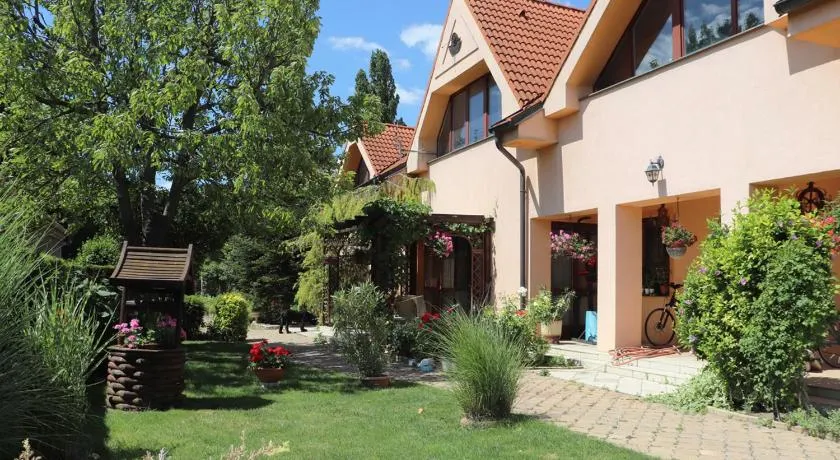 RG Apartments - Image 1