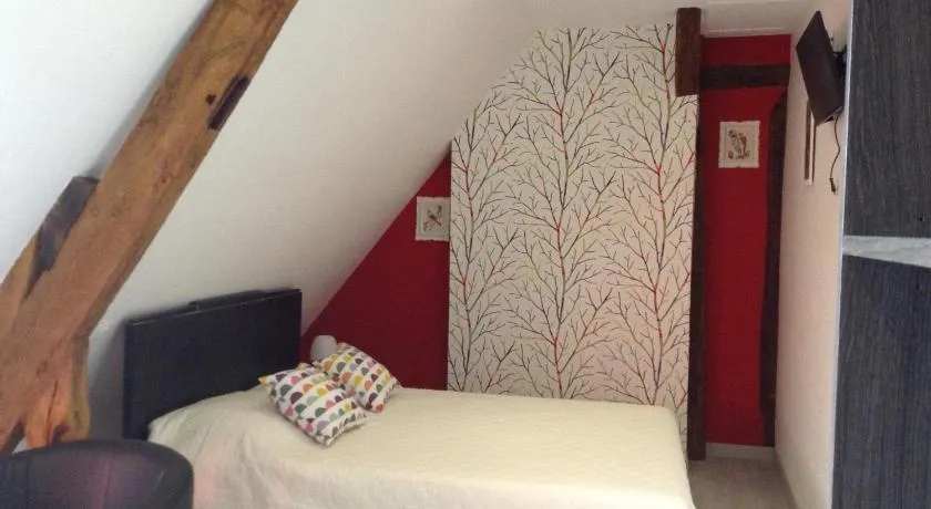 Chambre d'hôte du HOUSSAY à VALENNES 72320 - Image 1