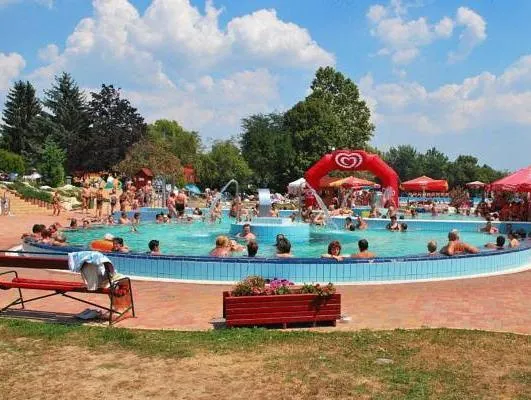 Gunaras Resort Spa Hotel - Image 1