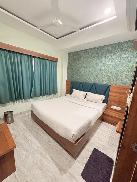 hotel hill view  - Image 1