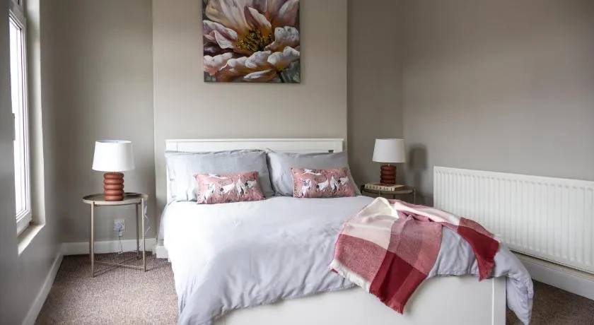 Victoria Road Guesthouse - Image 1