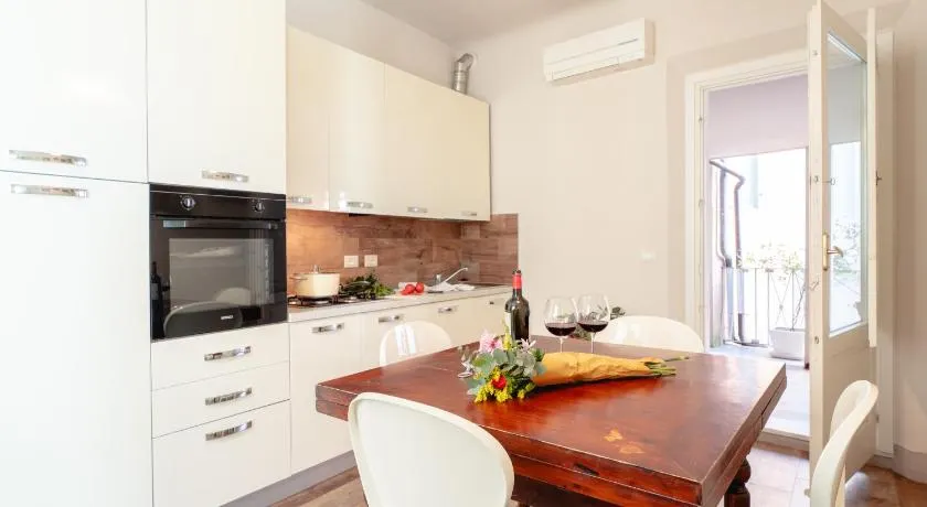 Lanfranchi deluxe apartament - Image 1
