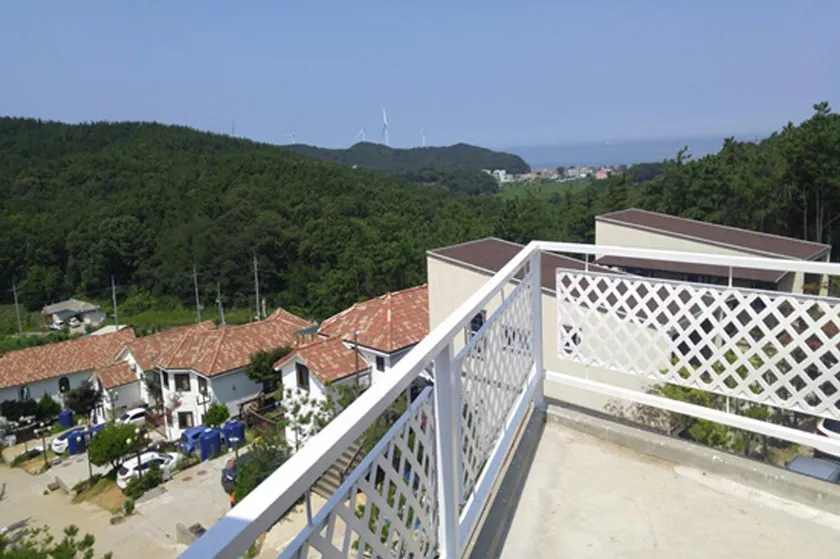 Yeongheungdo Sunrise Pension - Image 1