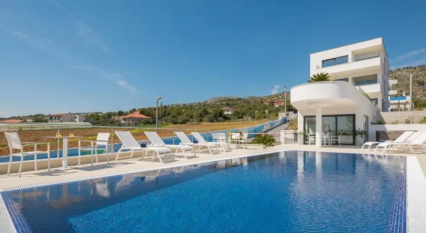 Luxury Apartments Baotić - Image 1