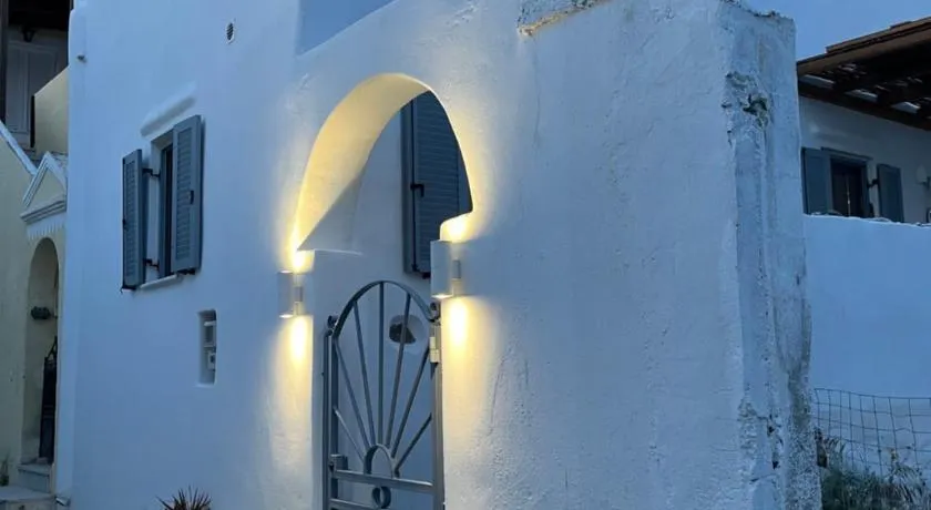 La Casa Bianca Naxos - Image 1