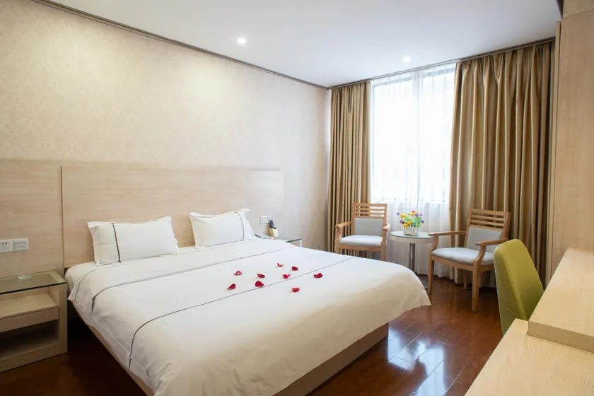 Xinyuexin Hotel - Image 1