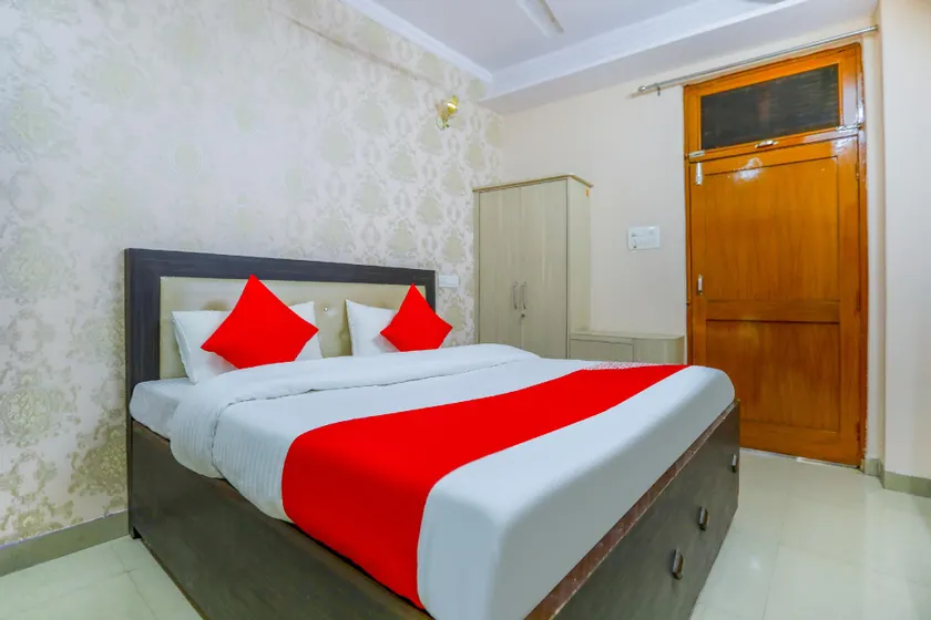 HOTEL RUKMANI PALACE - Image 1