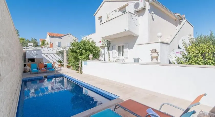Apartments Petranic - Image 1