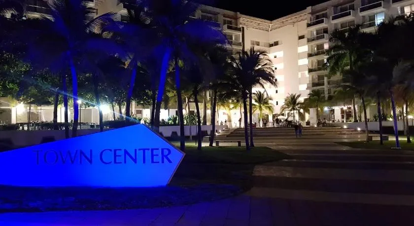 Playa Blanca Towncenter Suite - NO incluye comidas - Image 1