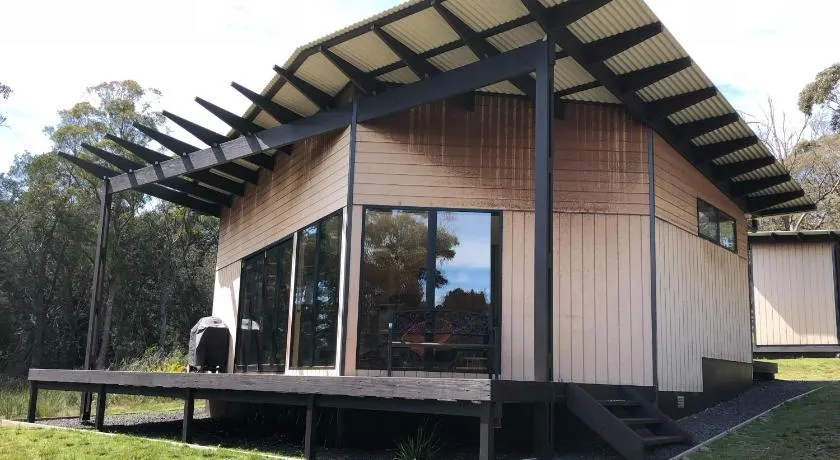 BAY OF FIRES ECO HUT off grid experience at Binalong Bay - Image 1