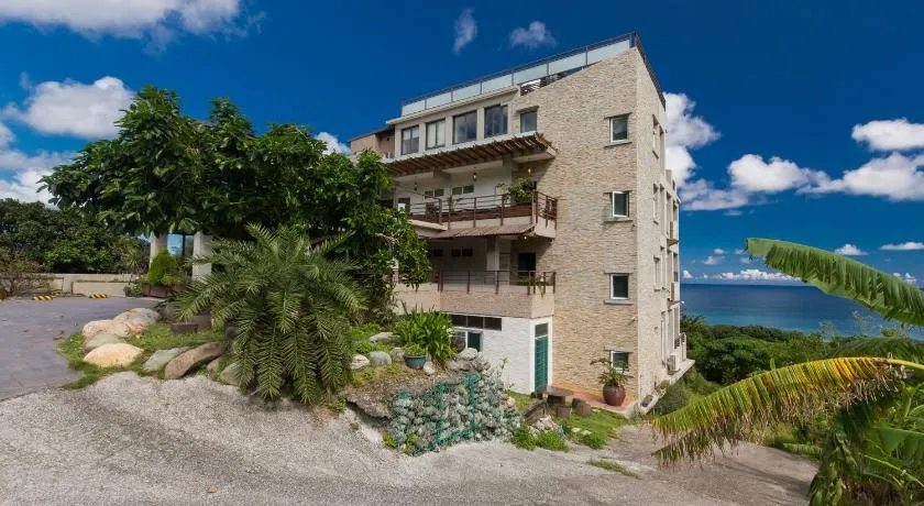 Spray House - Image 1
