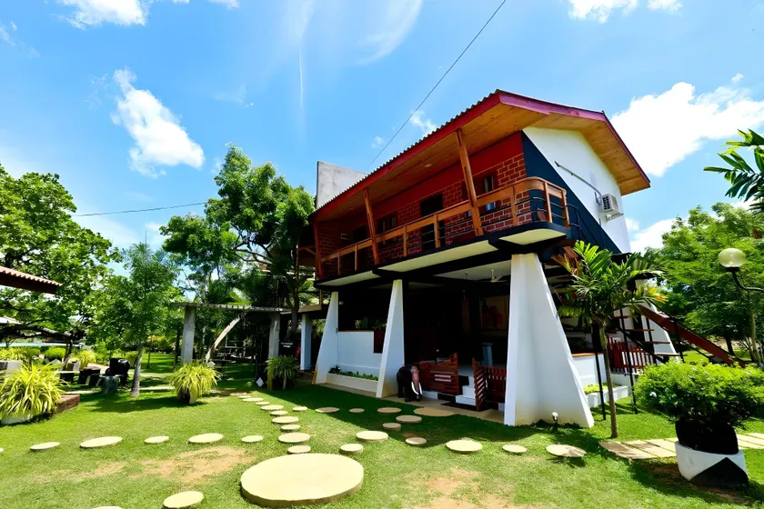 Eco Hotel Black & White - Anuradhapura - Image 1