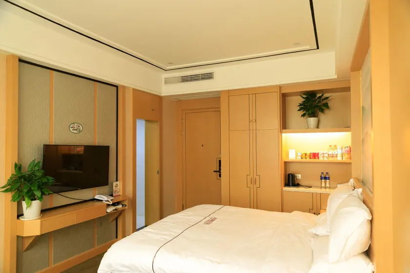 Qingyuan Boutique Hotel - Image 1