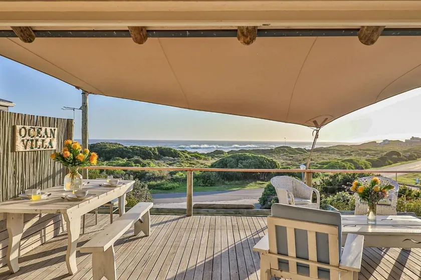 Ocean Villa - Sandbaai Pool & Sea Views Sleeps 8 - Image 1