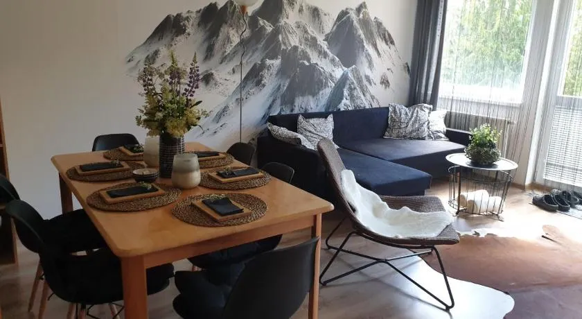 3 IZBOVÝ krásny Apartmán DAVID A7 v Tatranskej Štrbe - Image 1
