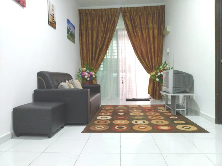 Wany Homestay & Guest House - Image 1
