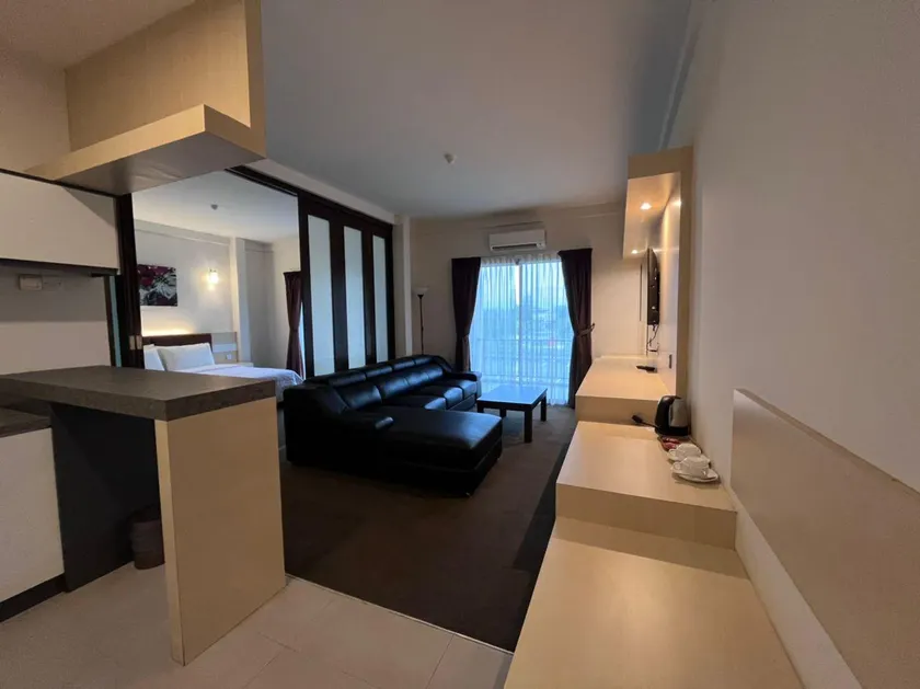 SERDANG LAKE VIEW RESORT - Image 1