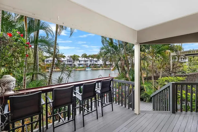Gorgeous 3BR Noosa Property On The Water - Central Location With WIFI & Pool - Image 1