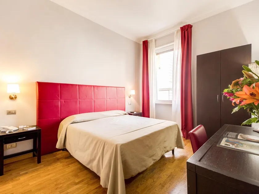 Target Inn Rooms - Image 1