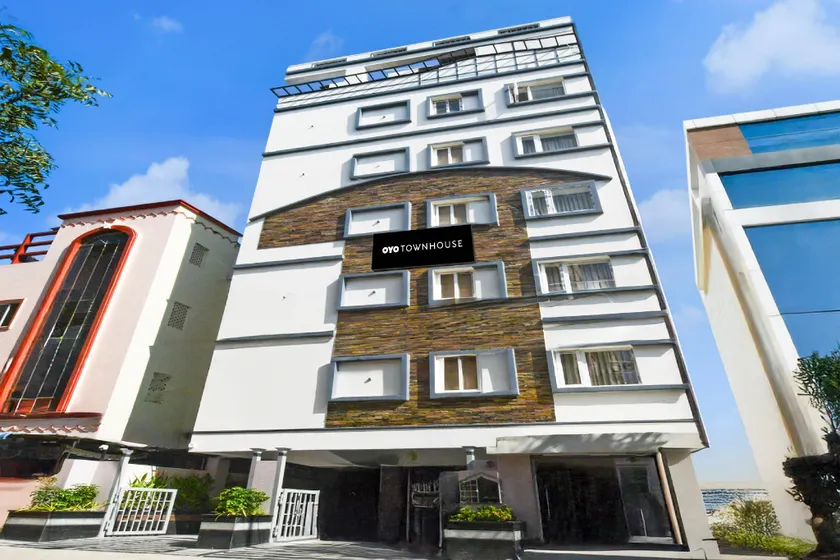 Townhouse Aarav Business Hotel  - Image 1