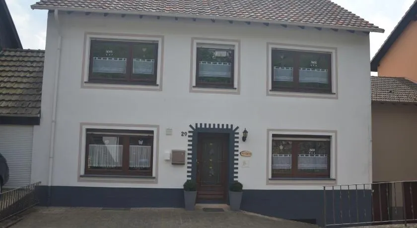 Haus Eifelruhe - Image 1