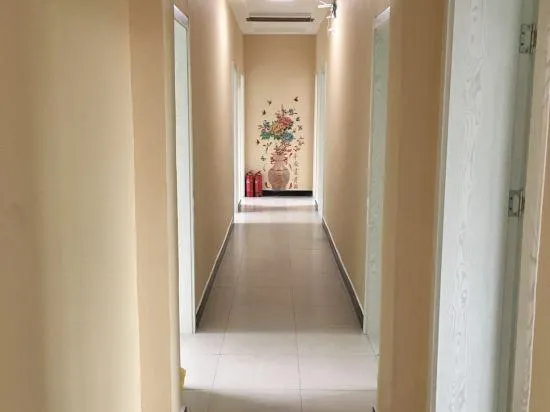 Gold Dragon Guest House - Image 1
