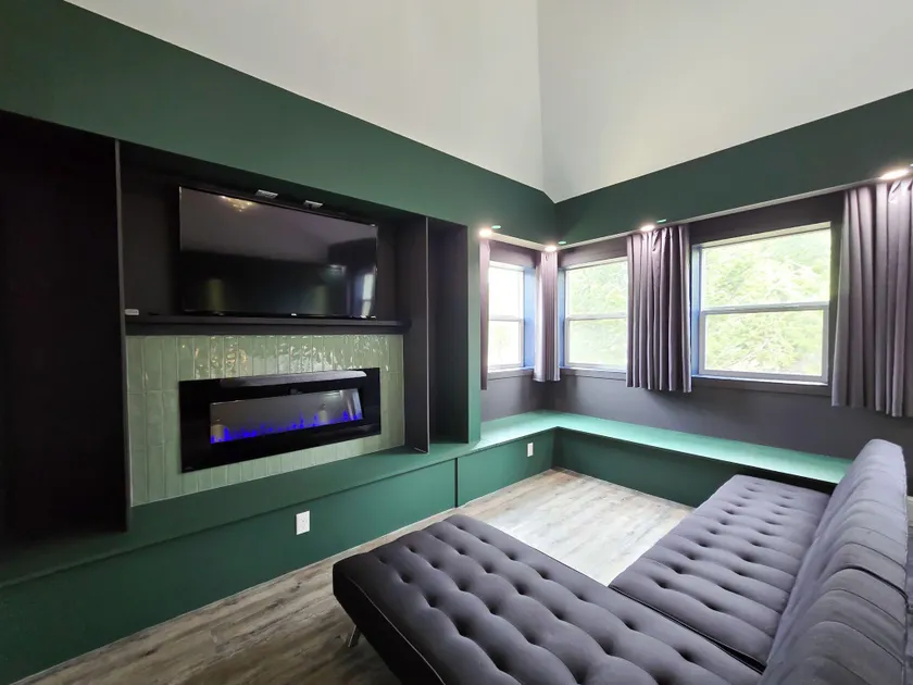 Copper Rose Retreat B&B - Image 1