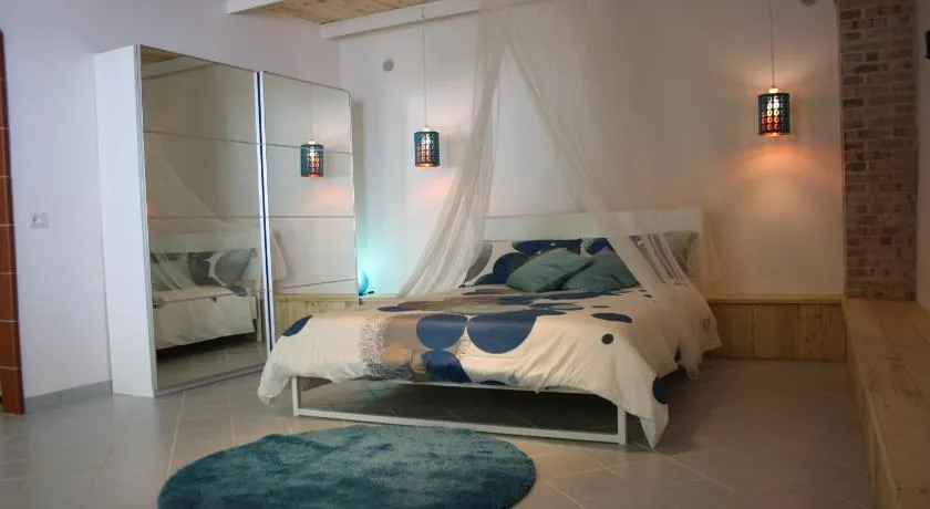 Blue B&B - Image 1