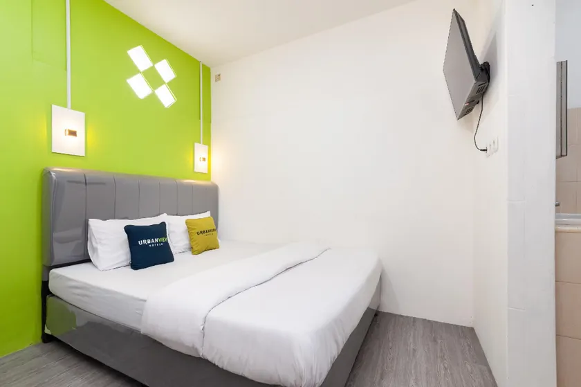 Urbanview Don Juan Pondok Gede by RedDoorz - Image 1