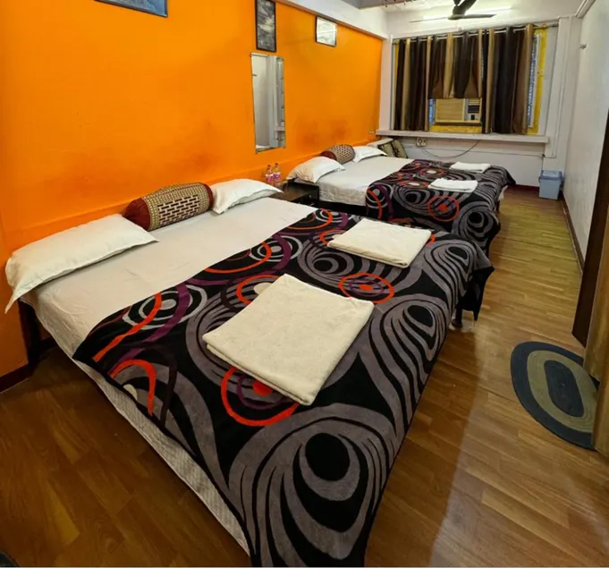 The Golden Lodge Varanasi - Image 1