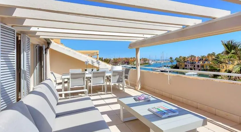 YOLO Spaces - Sotogrande Sea View Penthouse - Image 1