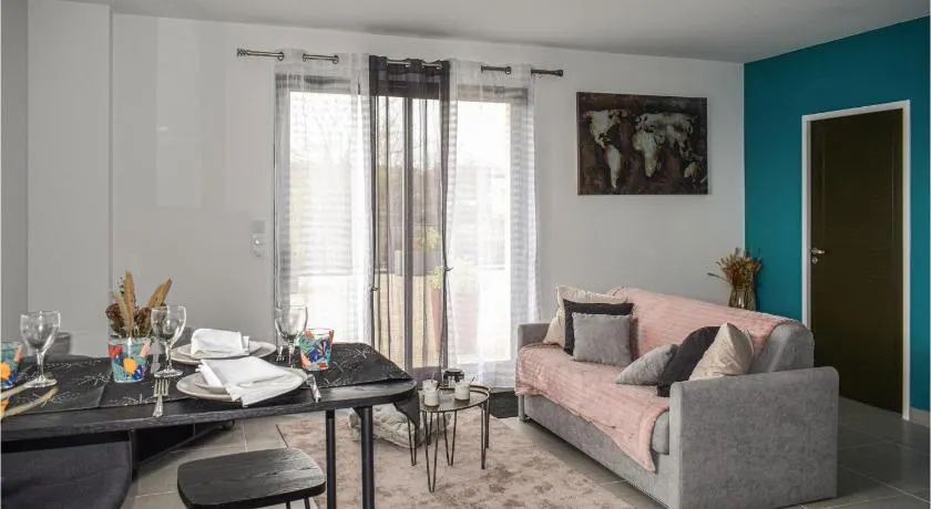 1 Bedroom Awesome Apartment In Lantic - Image 1