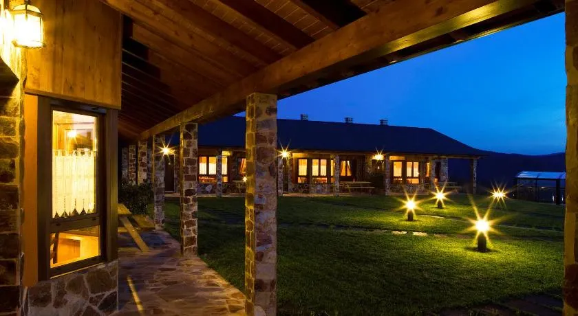 Apartamentos Rurales El Fresnu - Image 1