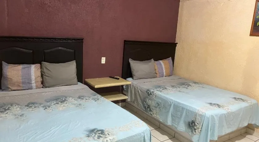 Hotel Diana cazadora - Image 1