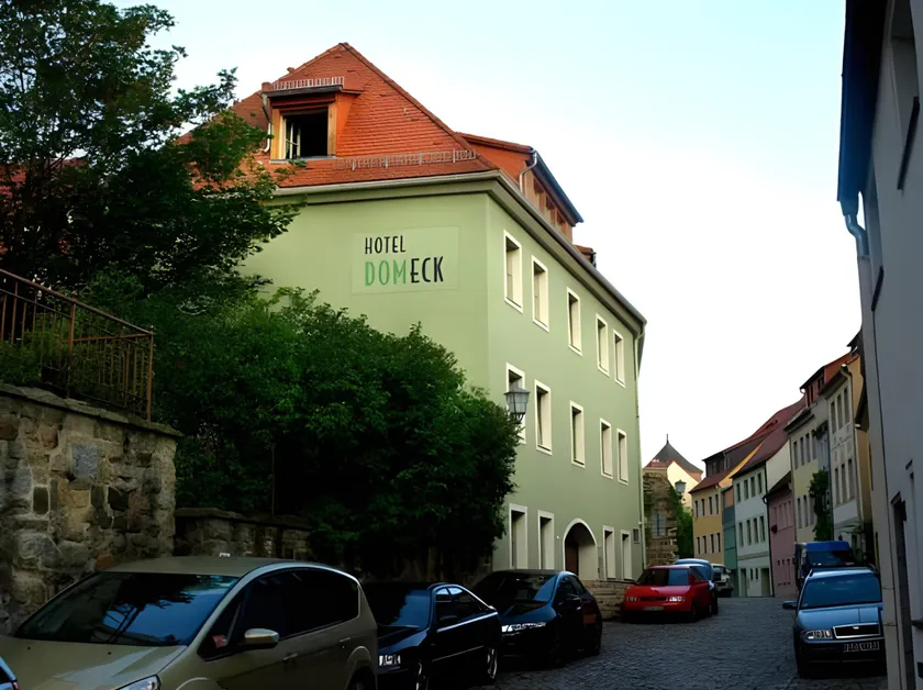 Hotel Dom-Eck - Image 1