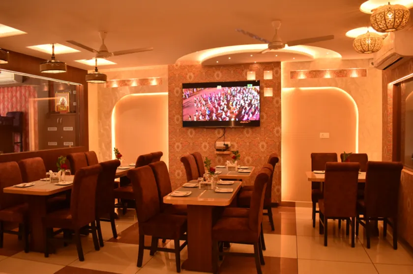 Hotel Kailash Deoria - Image 1
