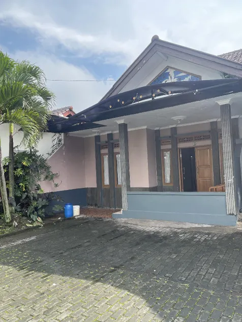 Penginapan Garha Lugina - Image 1