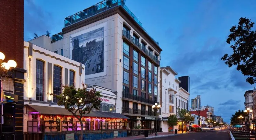 AC Hotel by Marriott San Diego Downtown Gaslamp Quarter - Image 1