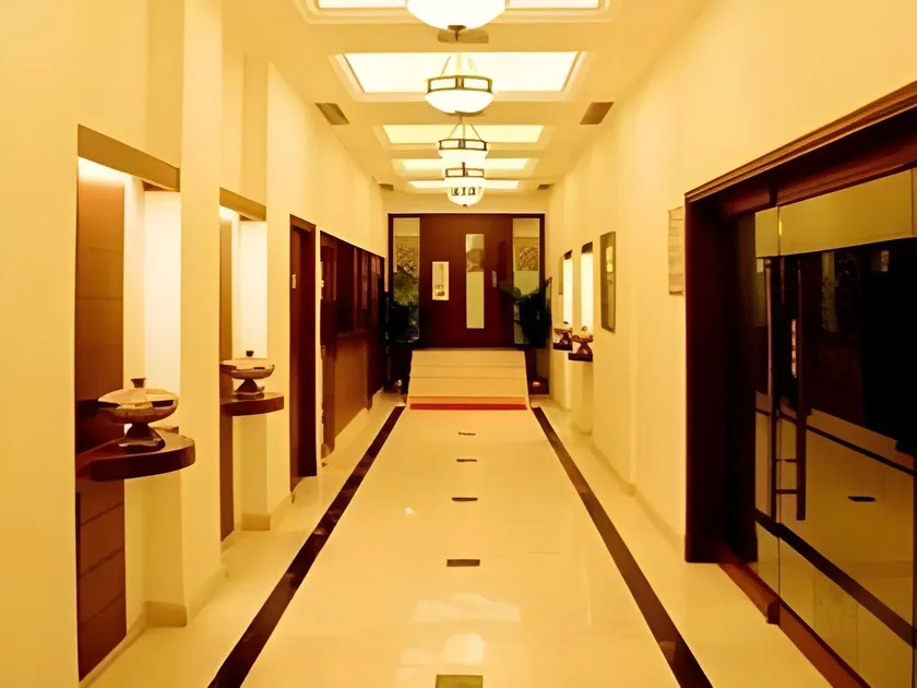 Hotel Victoria - Image 1