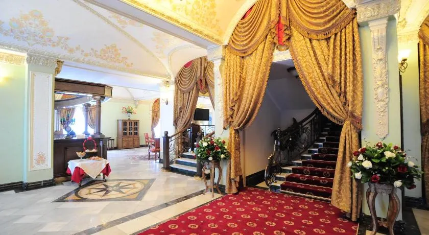Boutique Hotel Traditional - Image 1