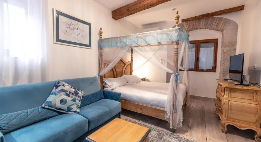 Chambre du couvent - Image 1