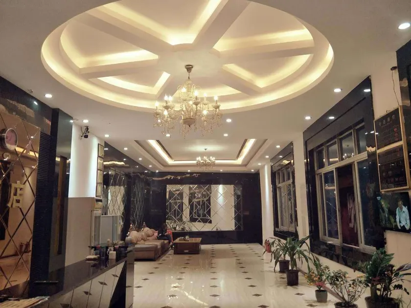 Lizun Theme Hotel (Jun'an Branch) - Image 1