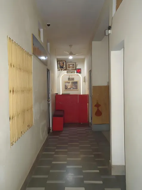 Hotel Arya - Image 1