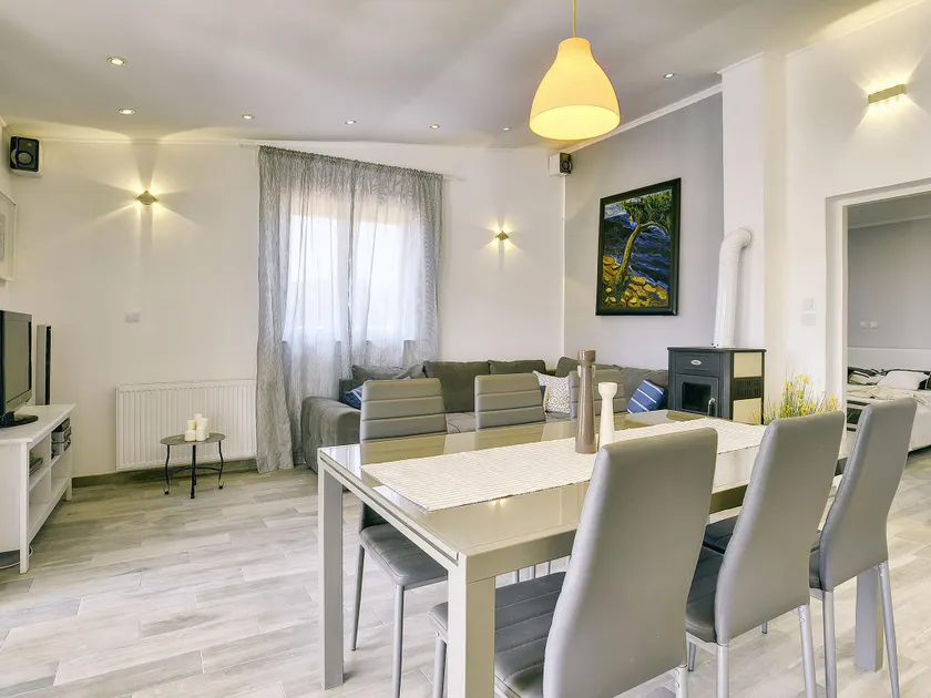 Boutique Villa in Peroj with garden - Image 1