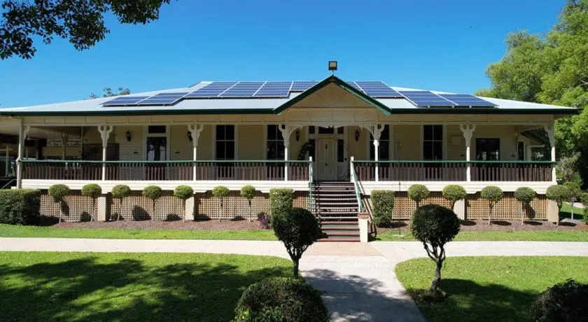 Gunabul Homestead & Golf Course - Image 1