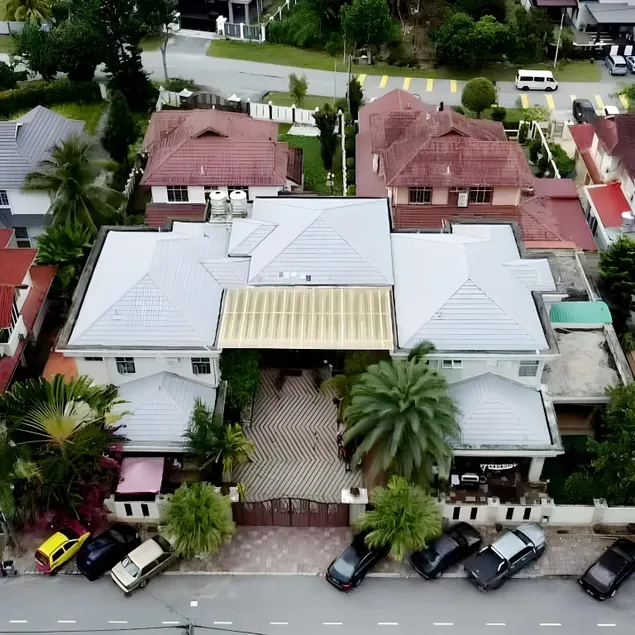 Omar Little Palace - 10 Bedroom Homestay Seremban - Image 1