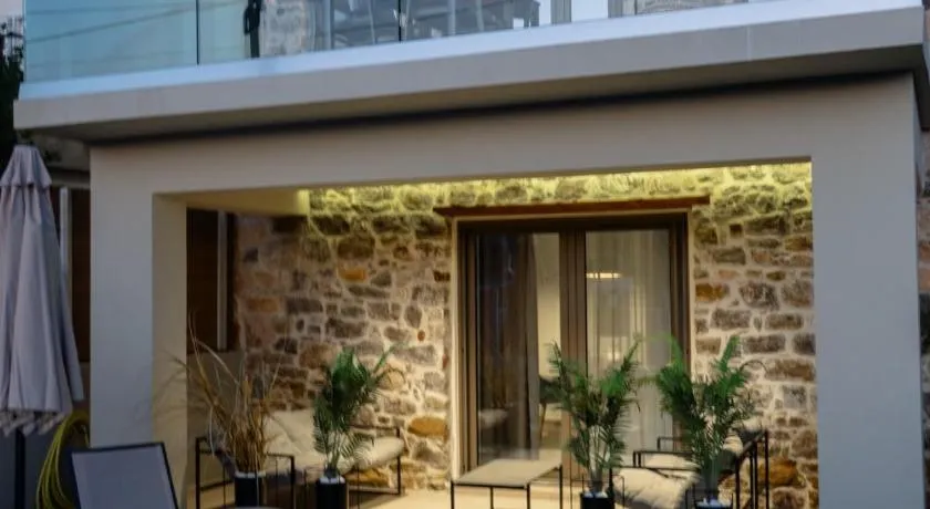 Piedra Luxury Apartments - Image 1